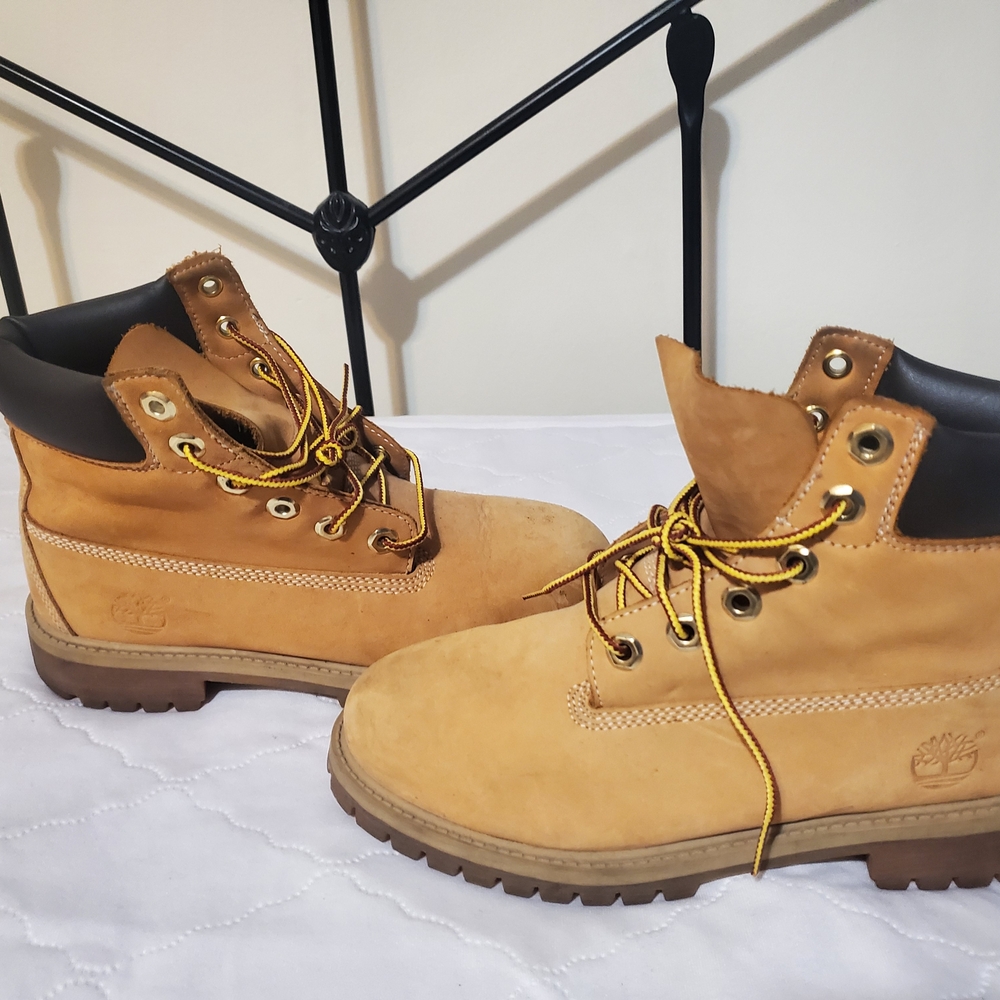 Timberland Boys Wheat Nubuck Boots